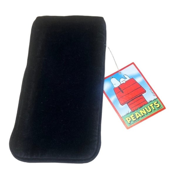 NWT Handcrafted Snoopy Peanuts Needlepoint Eyeglasses Holder Union Trading Co - Picture 4 of 6